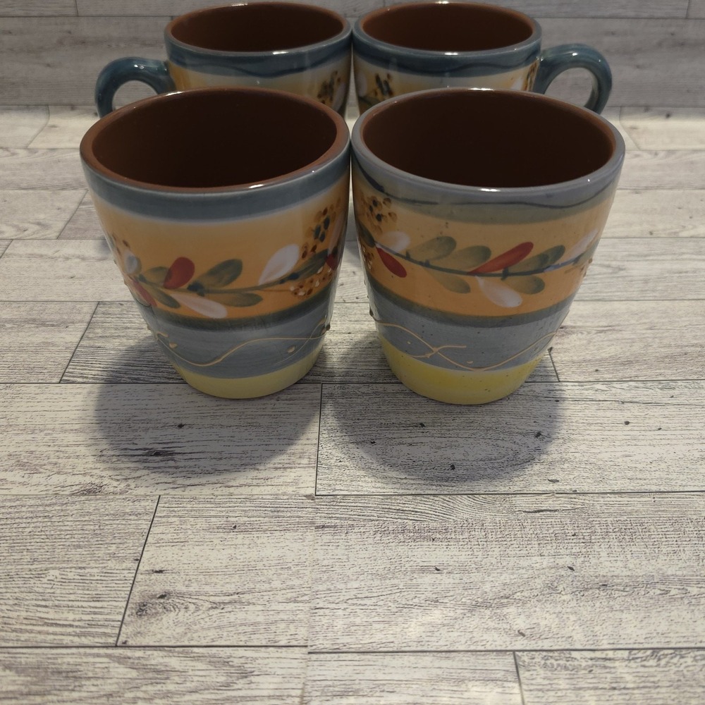 Set of 4 Mugs Gibson Elite Scroll Motif - Picture 3 of 6